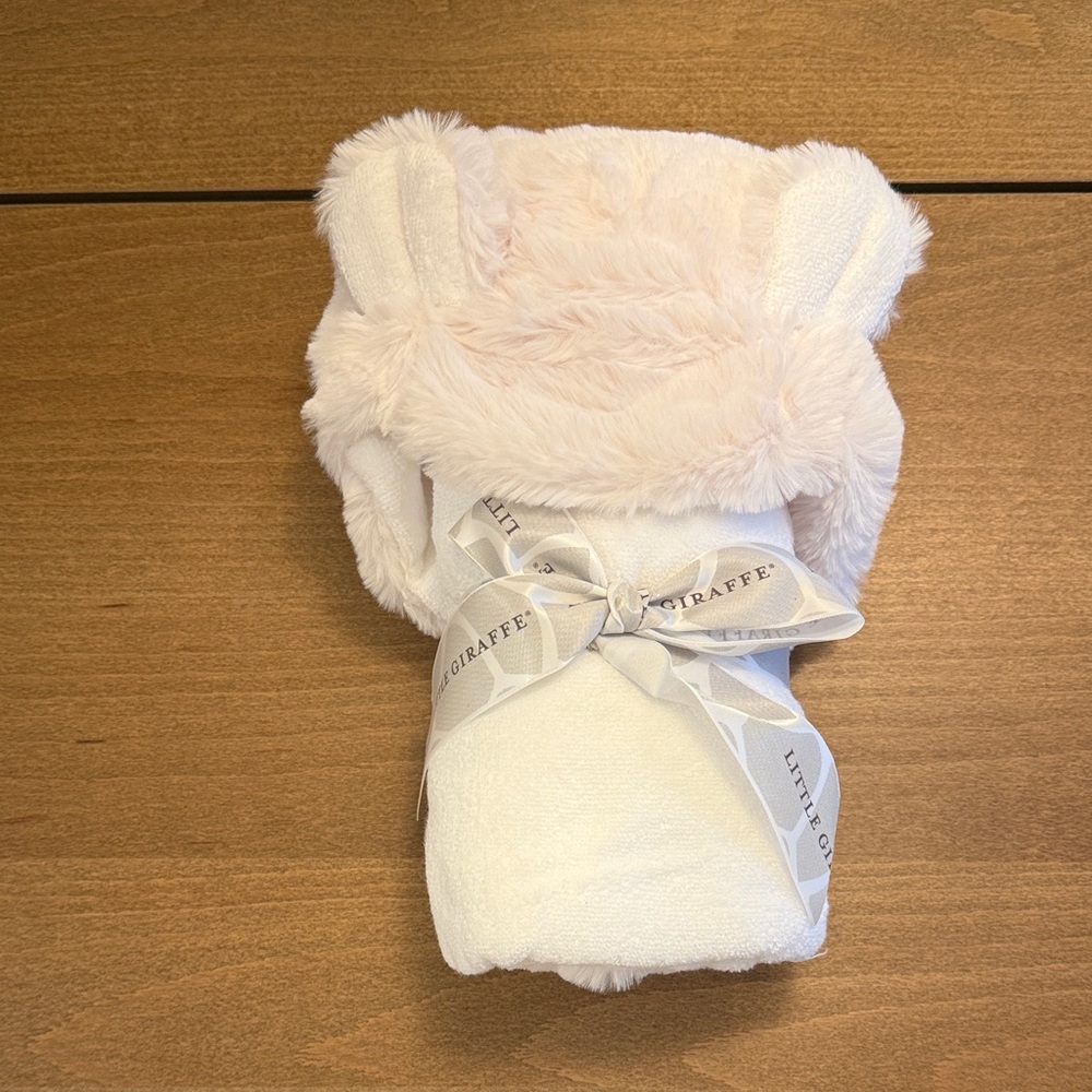Little Giraffe Cream Plush Towel with Ears